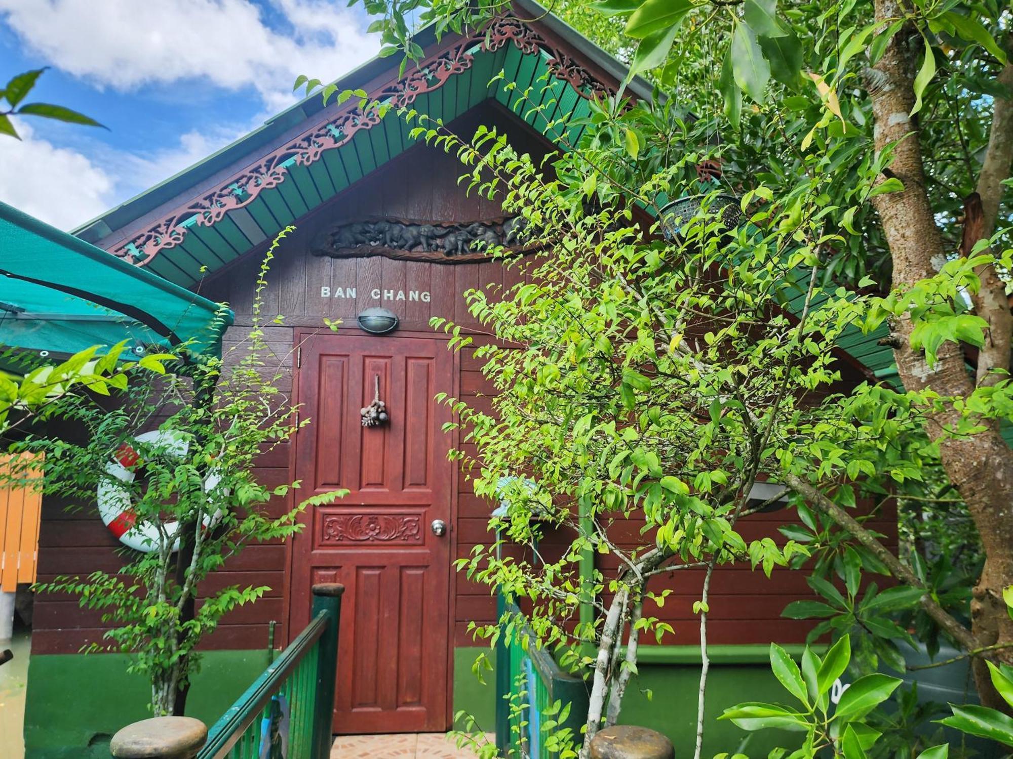 Phang Nga Bay Khanittha Homestay Ban Khiam Exteriör bild