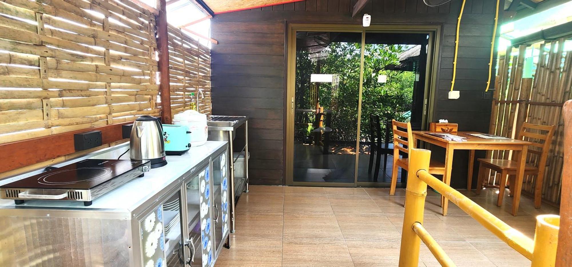 Phang Nga Bay Khanittha Homestay Ban Khiam Exteriör bild
